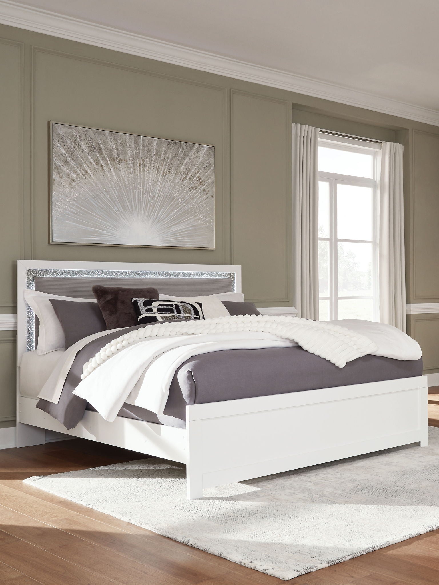 Maeling - King Upholstered Panel Bed - White - Urban Living Furniture (Los Angeles, CA)