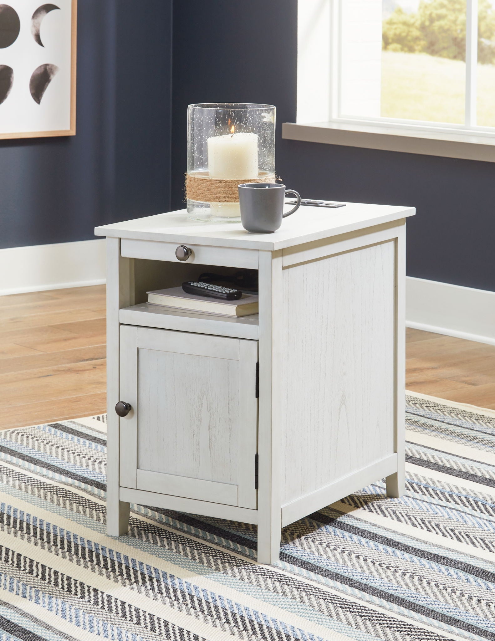 Treytown - Chair Side End Table - Urban Living Furniture (Los Angeles, CA)
