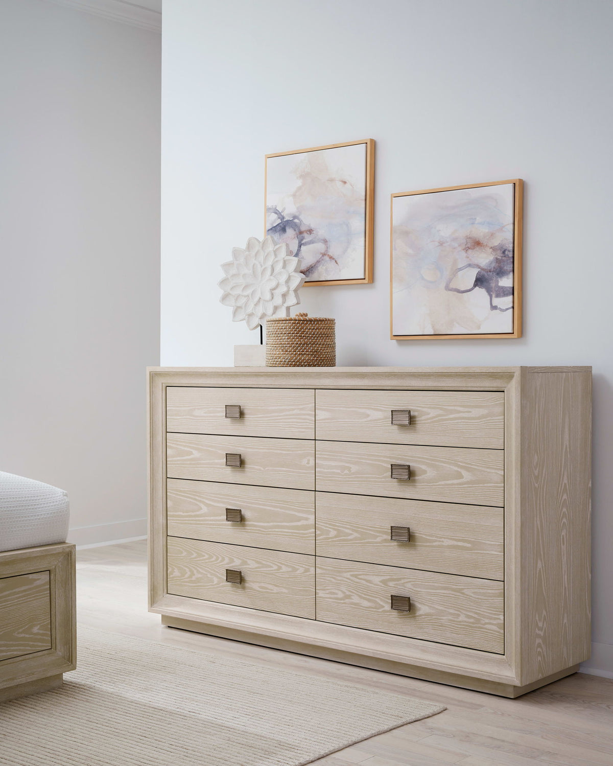 Maxime - Eight Drawer Dresser - Sugar