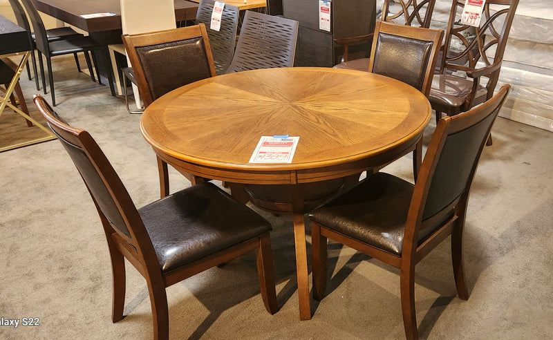 48" Nelms round Table &4 Chairs