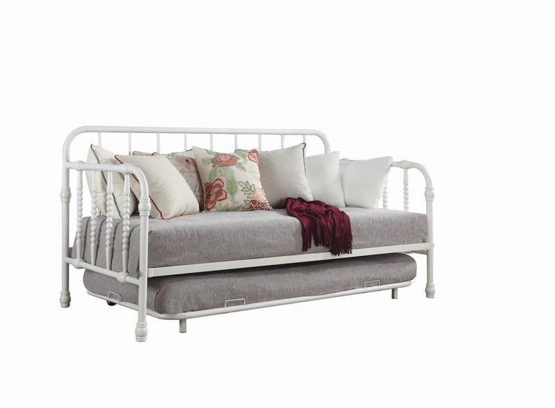 Traditional White Metal Daybed - Urban Living Furniture (Los Angeles, CA)