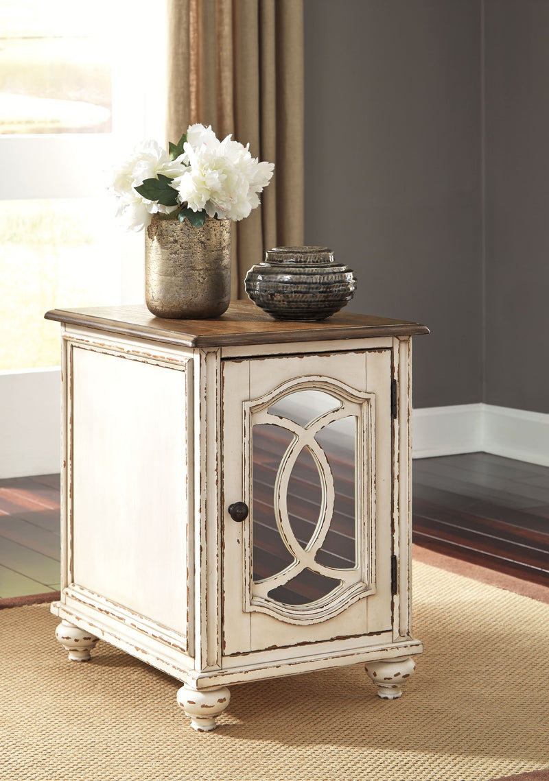 Realyn - Chair Side End Table - Insert Mirror