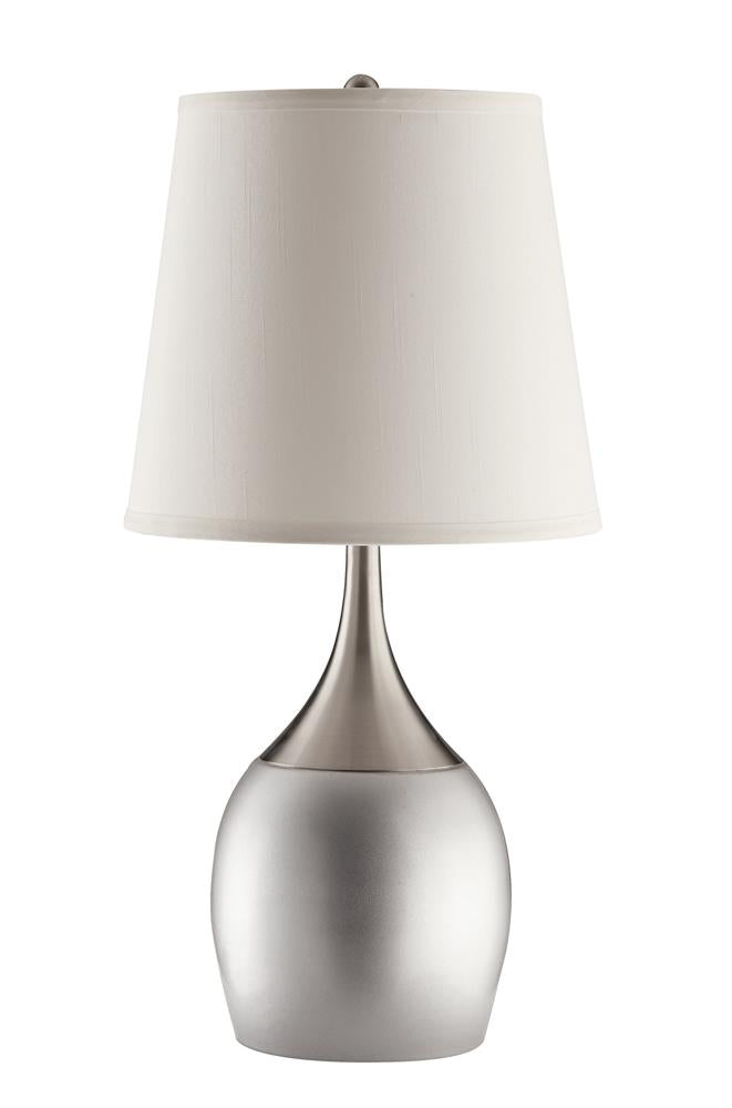 G901471 Casual Silver and Chrome Accent Lamp image